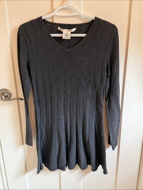 Max Studio Charcoal Ribbed V-Neck Tunic
